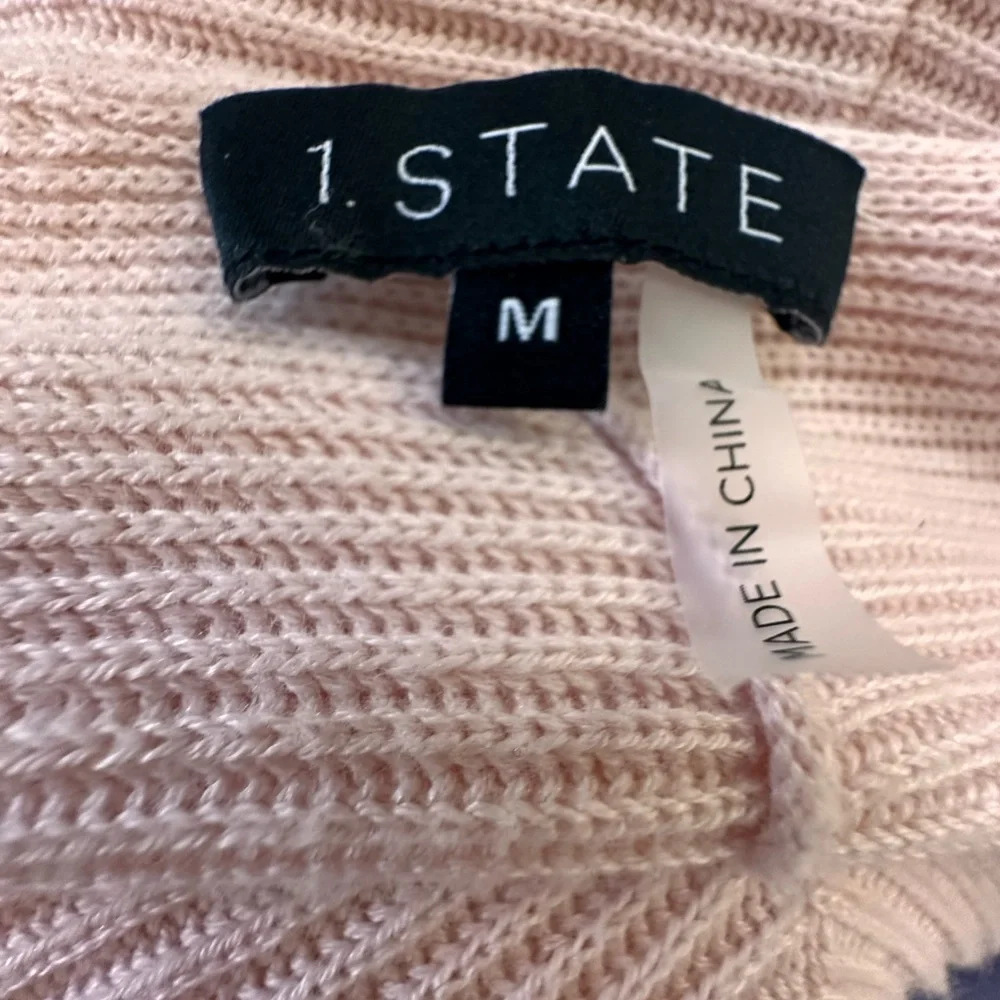 1. State NWT Blouson V‎ Neck Puff Sleeve Sweater